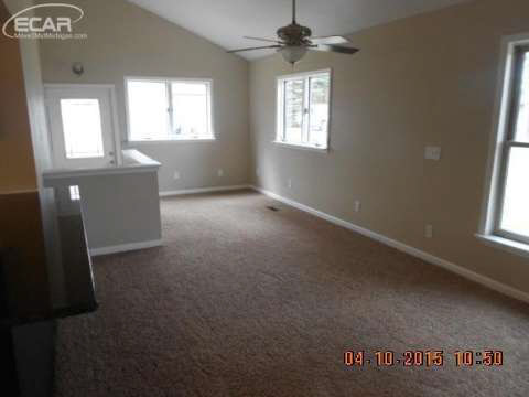3393 South State Road Davison, MI 48423 - Photo 8 of 26 20434763-7.JPG
