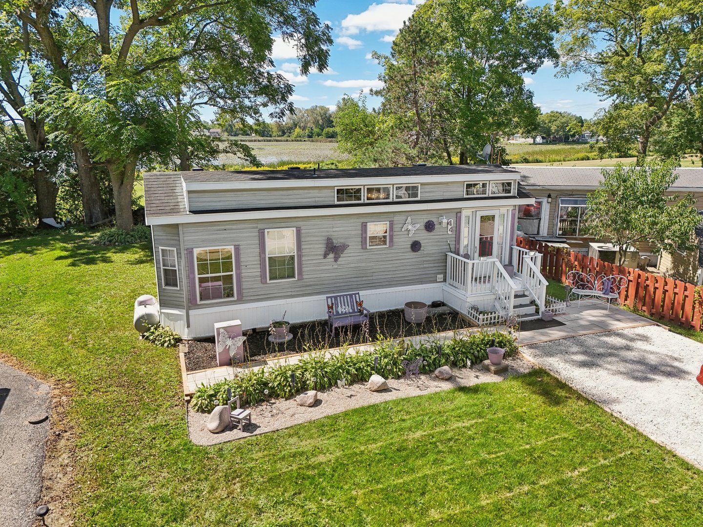 44 Beacon Bay Road Lakemoor, IL 60051 - Photo 23 of 39 Gallery Image 23