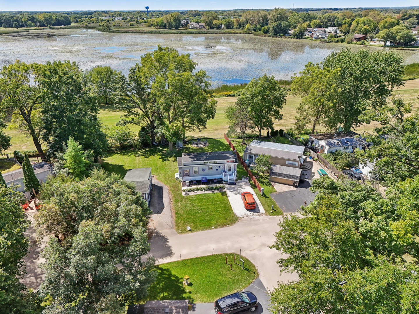 44 Beacon Bay Road Lakemoor, IL 60051 - Photo 3 of 39 Gallery Image 3