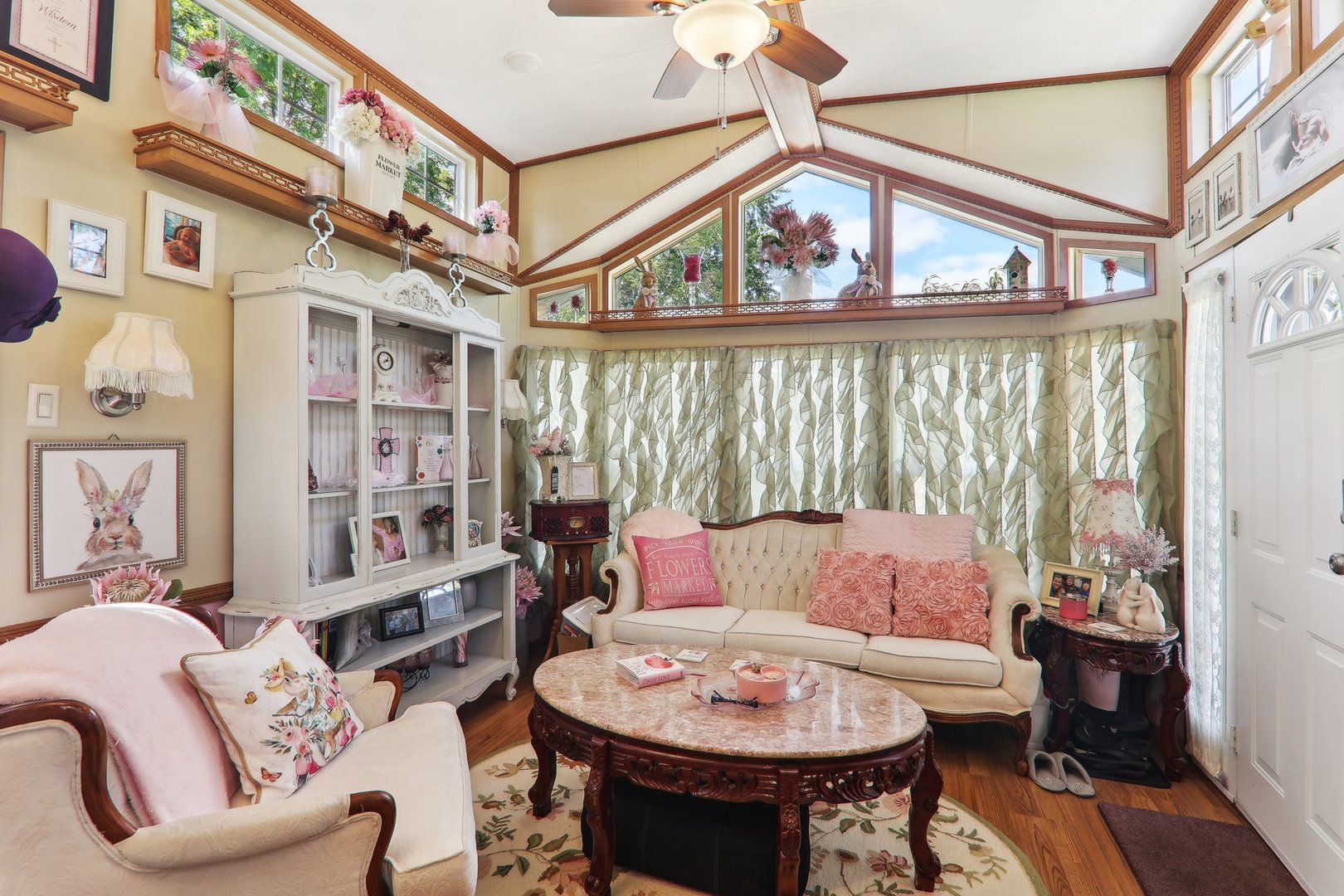 44 Beacon Bay Road Lakemoor, IL 60051 - Photo 6 of 39 Gallery Image 6