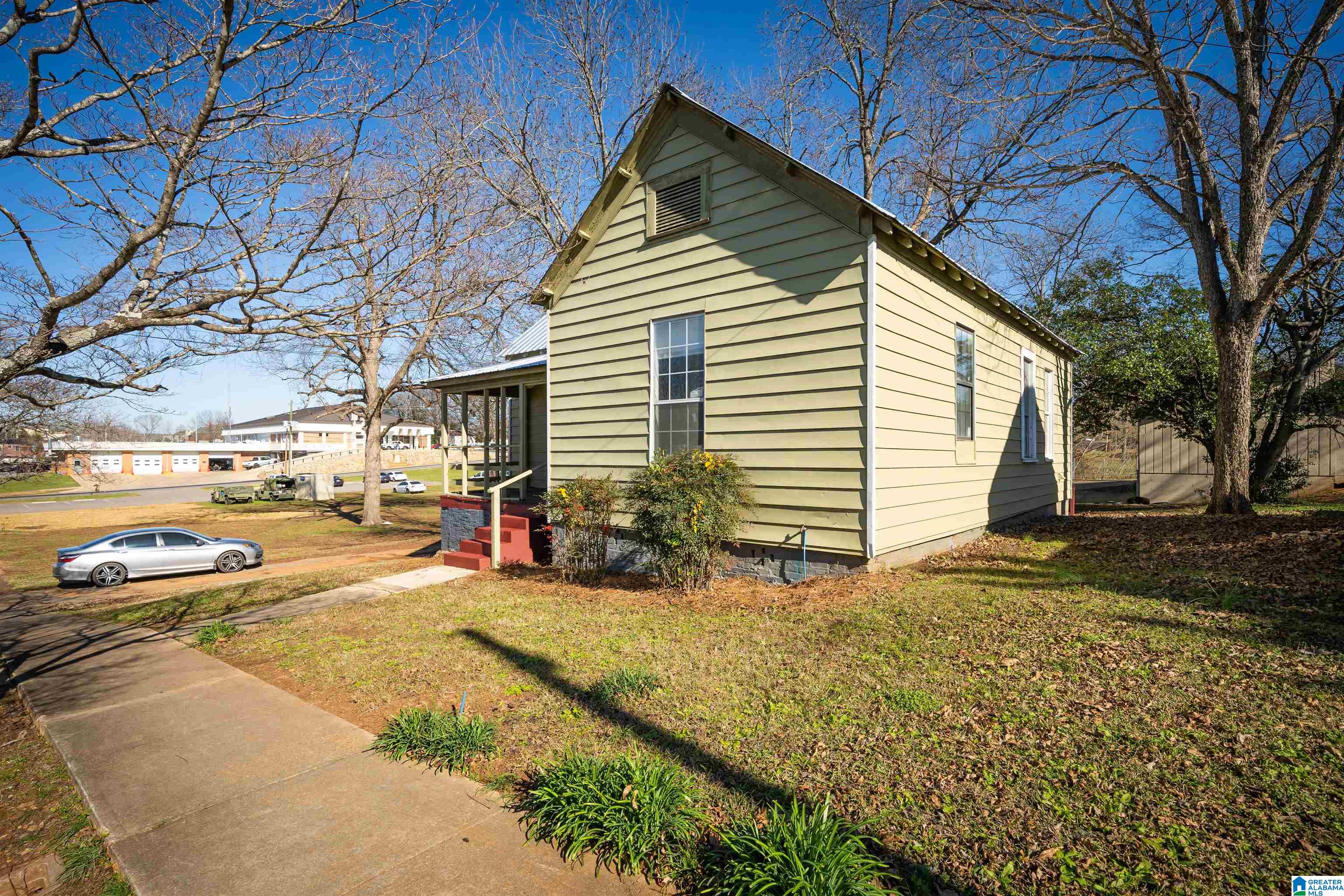 410 South Spring Street Talladega, AL 35160 - Photo 4 of 24