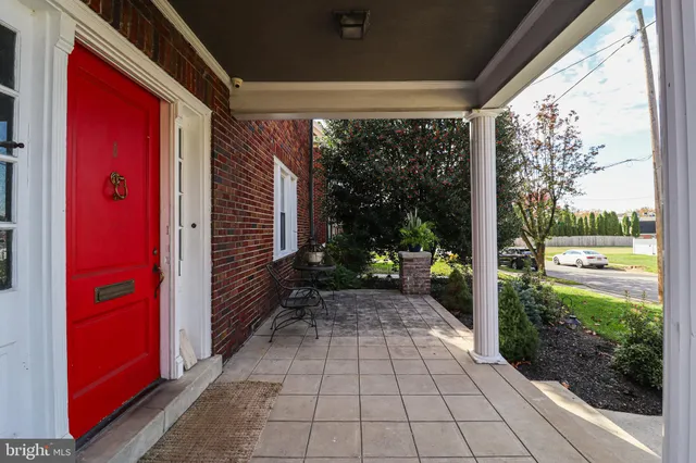 $285,000 | 31 North Manheim Street, York, PA 17402