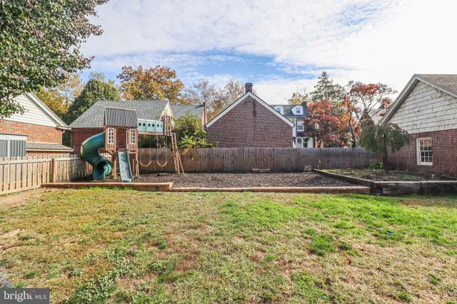 $285,000 | 31 North Manheim Street, York, PA 17402