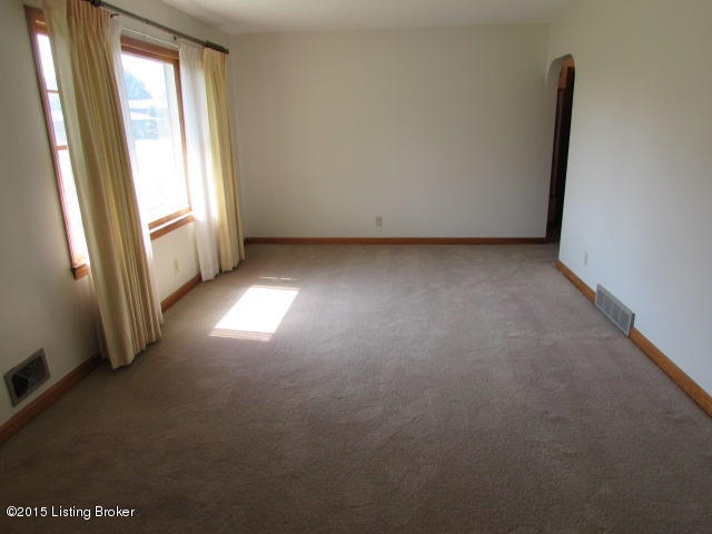 3508 Janell Road Louisville, KY 40216 - Photo 4 of 18 Living Room