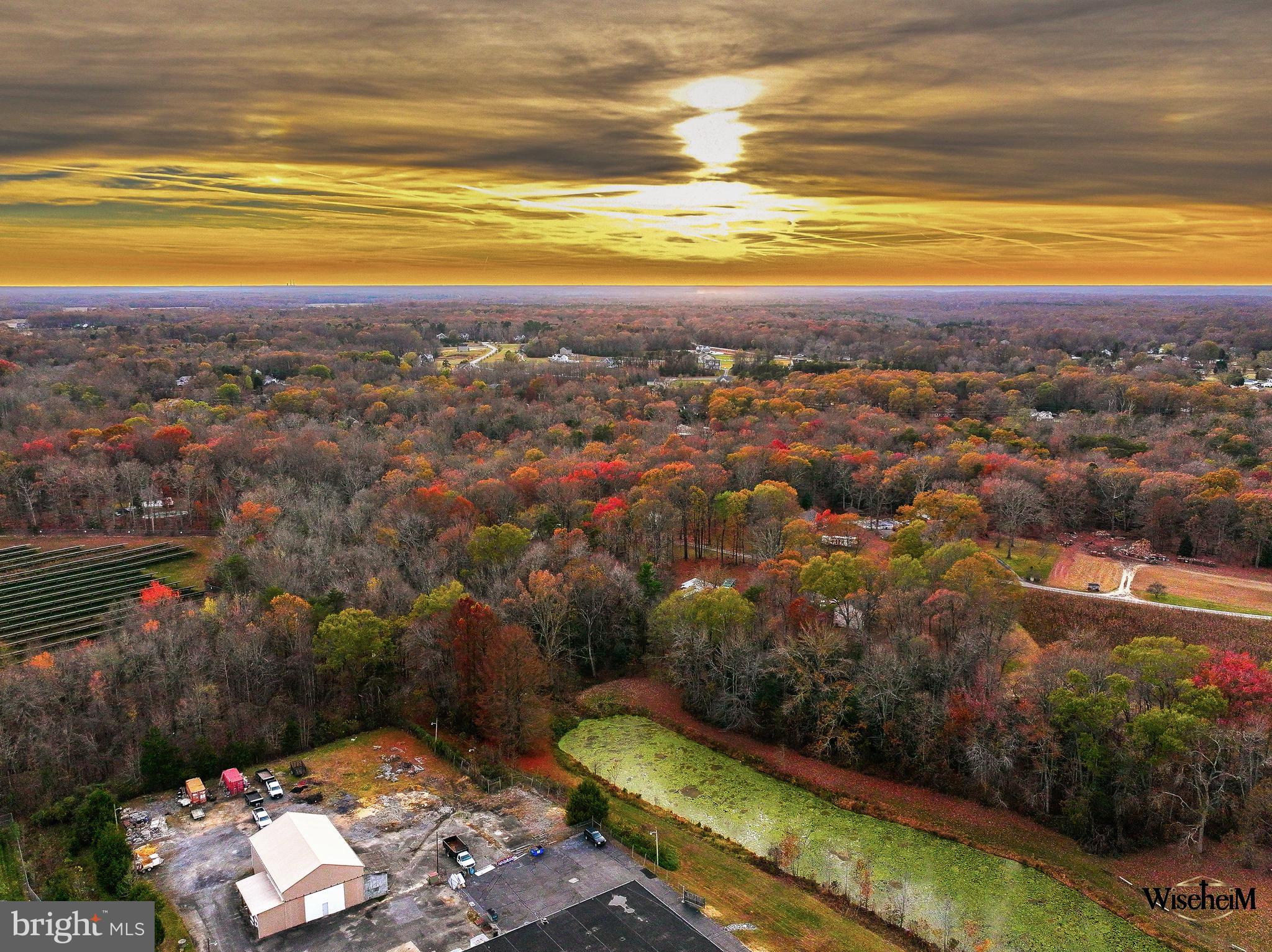 7626 Leonardtown Road Hughesville, MD 20637 - Photo 7 of 18 a view of city and ocean