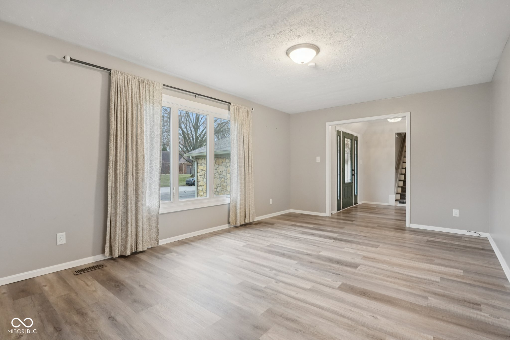 1602 Friendship Drive Indianapolis, IN 46217 - Photo 11 of 63