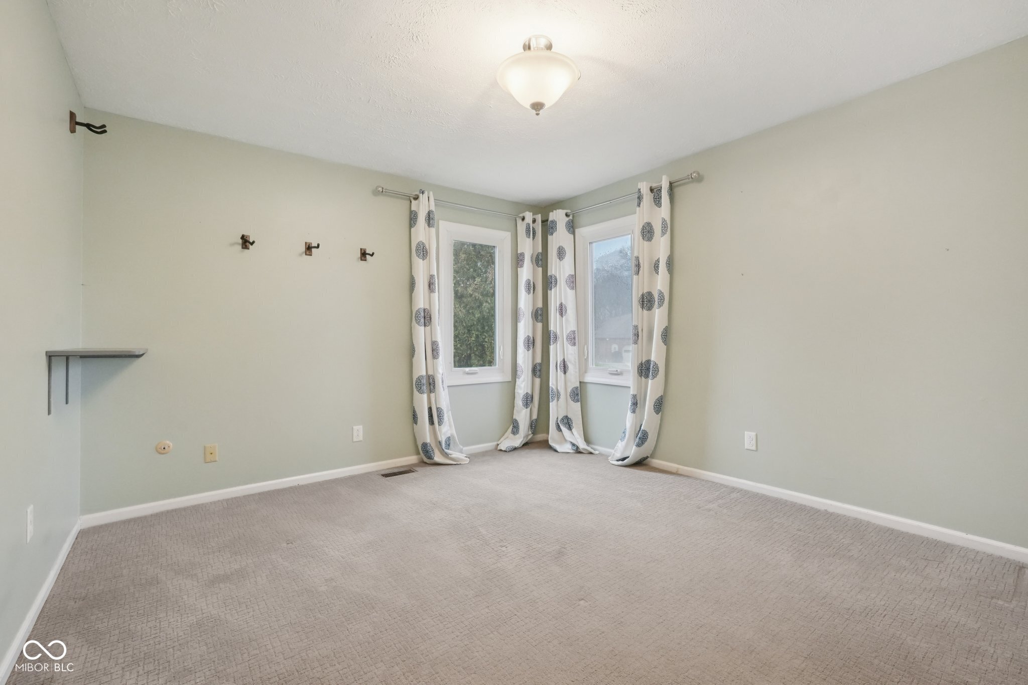 1602 Friendship Drive Indianapolis, IN 46217 - Photo 46 of 63