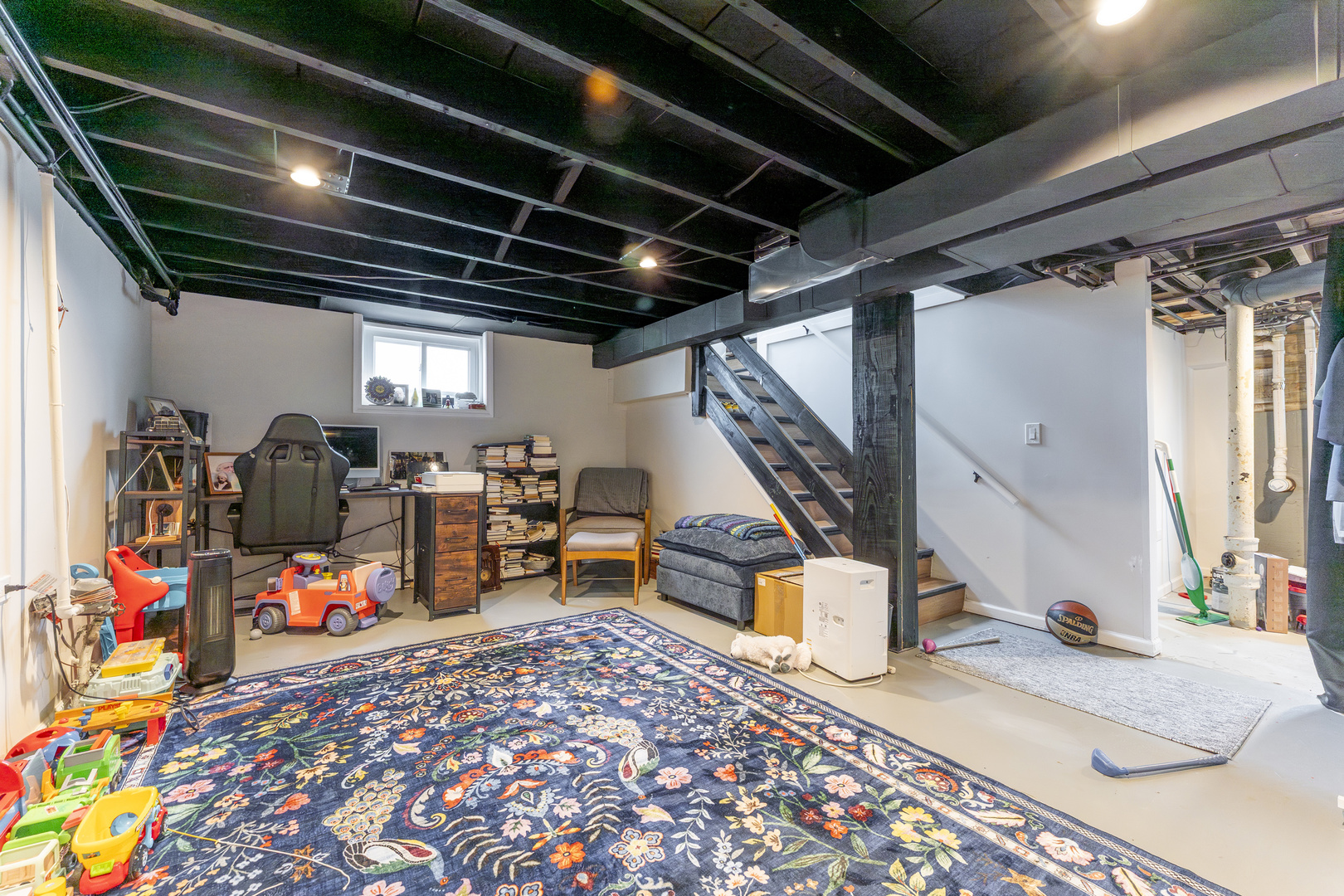 3227 Harrison Avenue Brookfield, IL 60513 - Photo 16 of 21 a view of a storage room with a lot of stuff