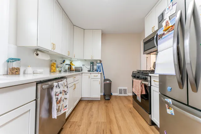 $429,000 | 3227 Harrison Avenue, Brookfield, IL 60513