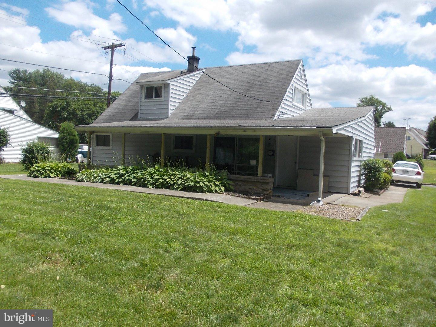 75 Harvest Road Levittown, PA 19056 - Photo 22 of 23 Exterior Back