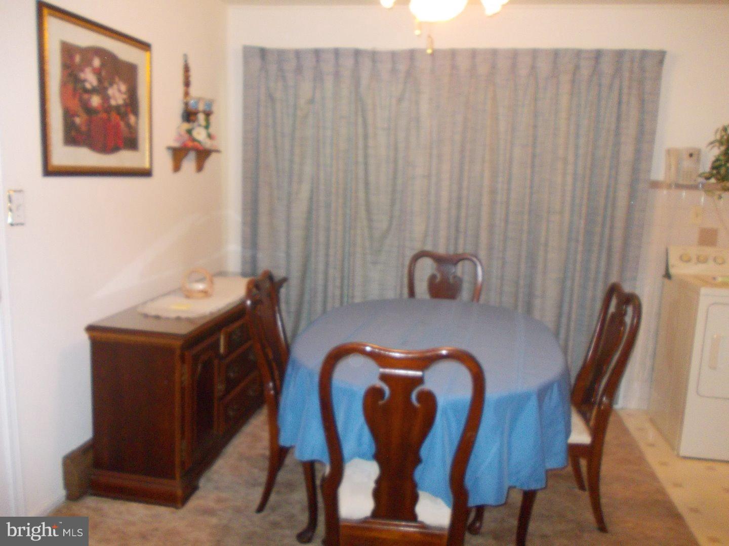 75 Harvest Road Levittown, PA 19056 - Photo 6 of 23 Dining Room