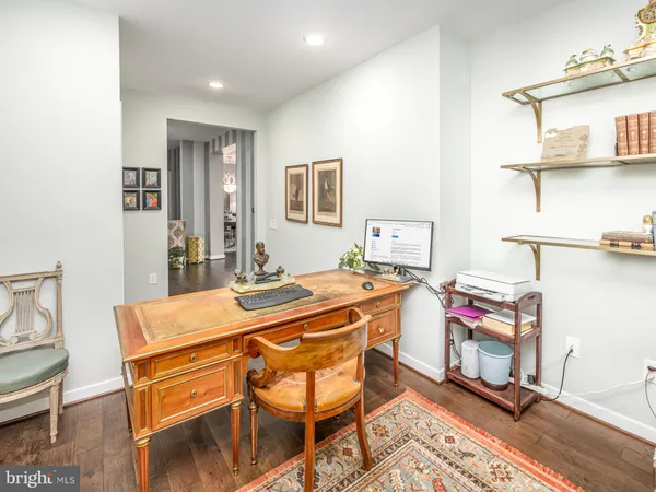 $3,500 | 3989 Norton Place, Unit 407, Fairfax, VA 22030