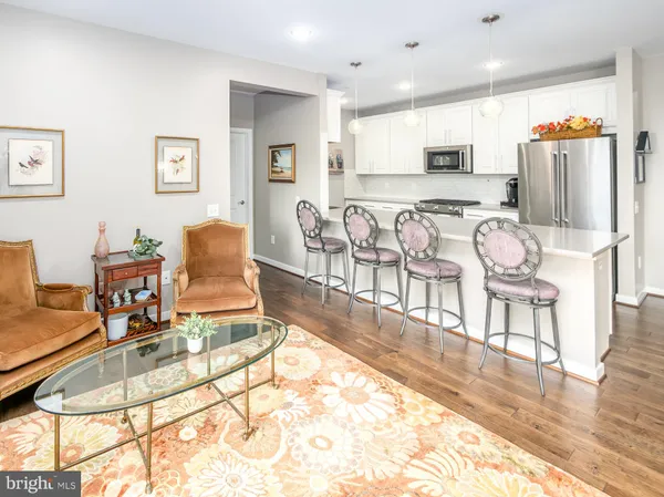 $3,500 | 3989 Norton Place, Unit 407, Fairfax, VA 22030