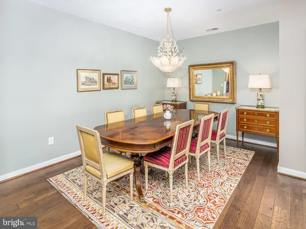 $3,500 | 3989 Norton Place, Unit 407, Fairfax, VA 22030