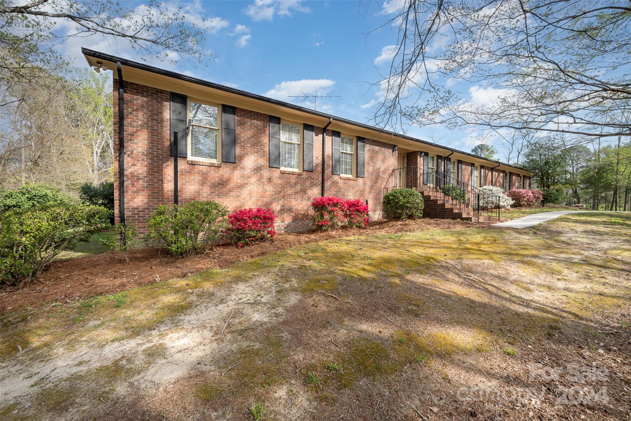 2091 Dairy Farm Road Concord, NC 28025 - Photo 2 of 38 Gallery Image 2
