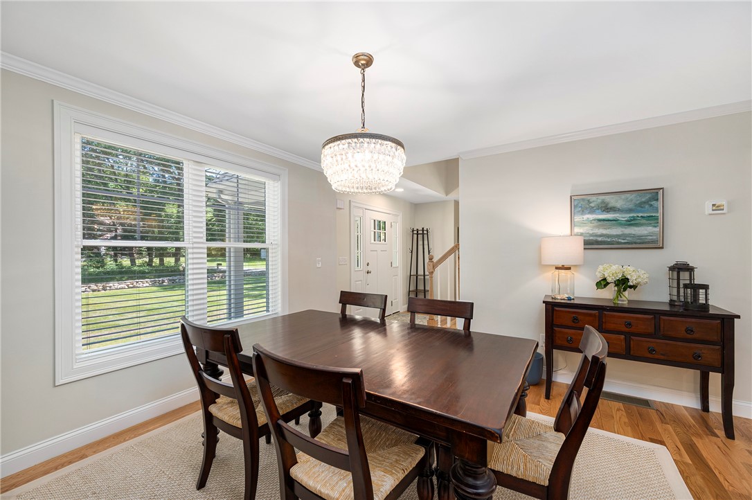 936 S Road East Greenwich, RI 02818 - Photo 13 of 31 Formal dining room