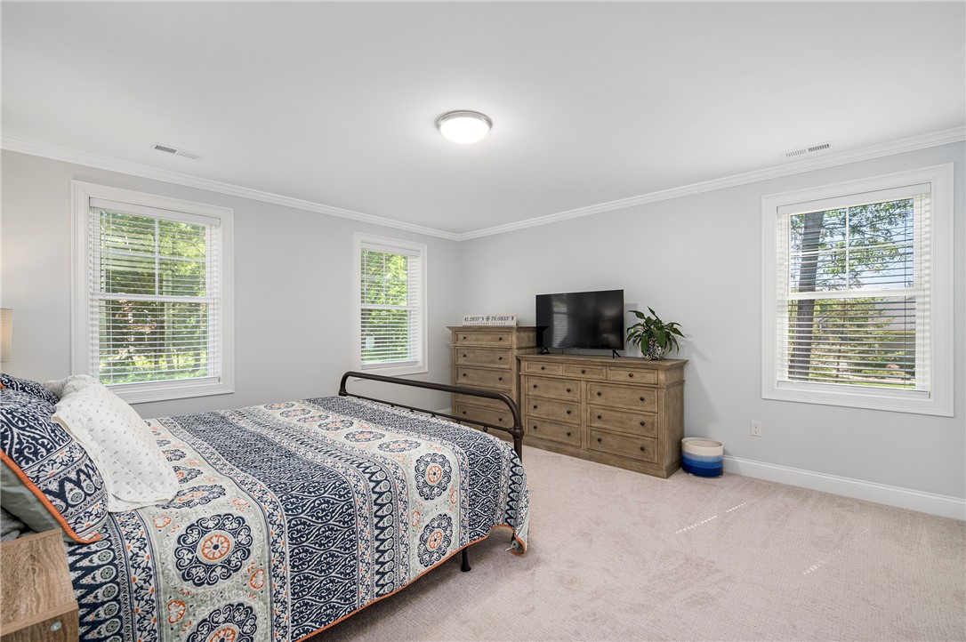 936 S Road East Greenwich, RI 02818 - Photo 16 of 31 Master bedroom