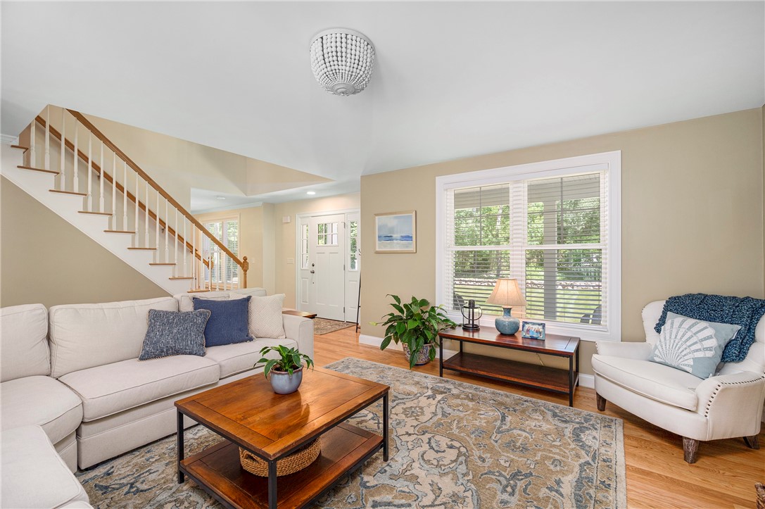 936 S Road East Greenwich, RI 02818 - Photo 6 of 31 Gallery Image 6
