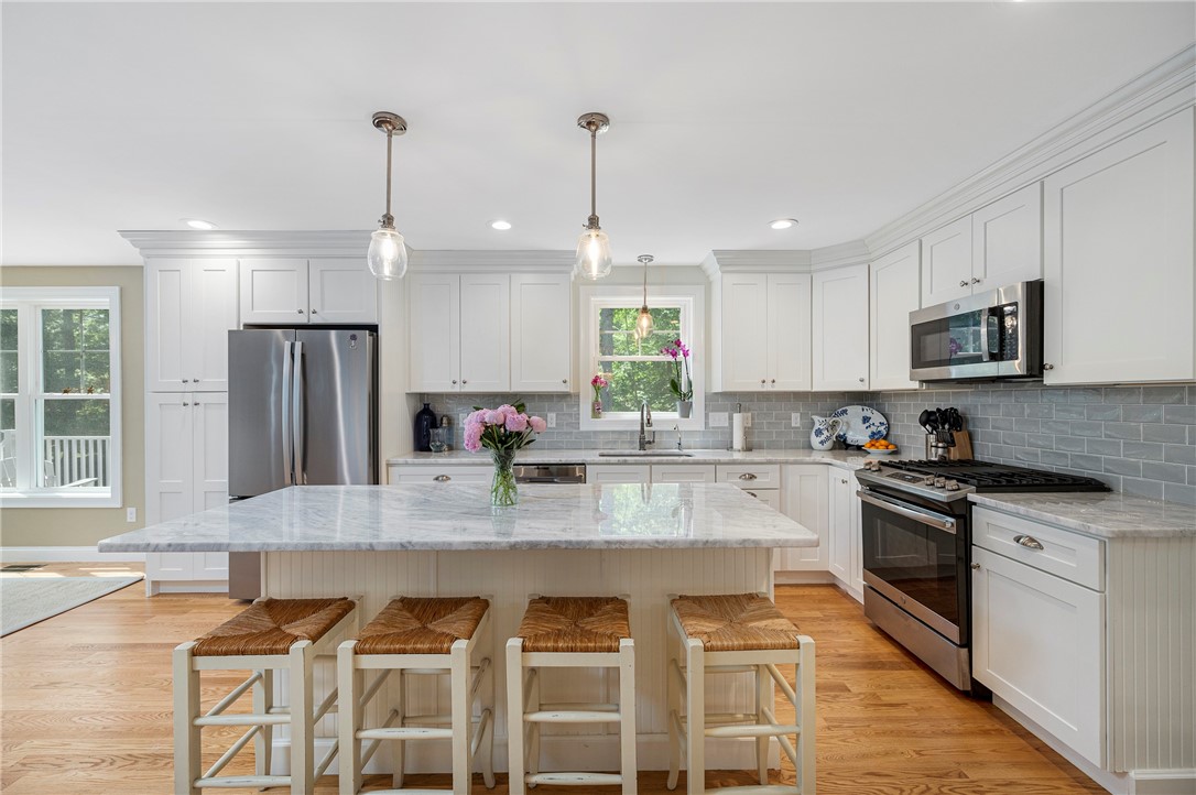 936 S Road East Greenwich, RI 02818 - Photo 9 of 31 Gallery Image 9
