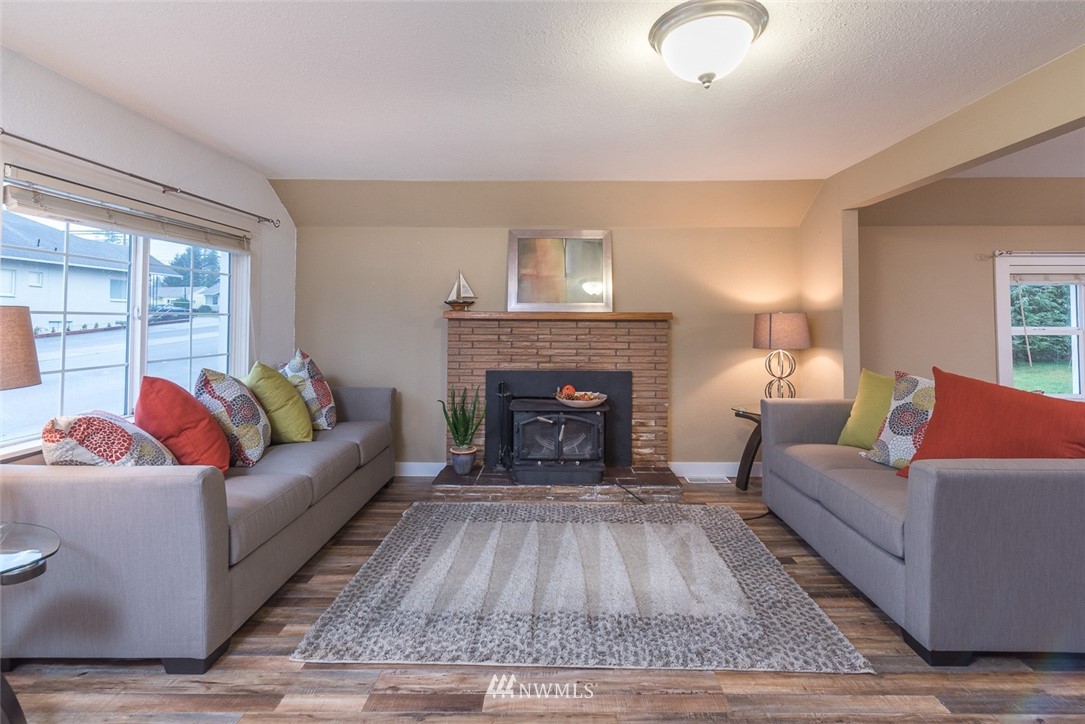 108 Bender Road Lynden, WA 98264 - Photo 2 of 22 Gallery Image 2