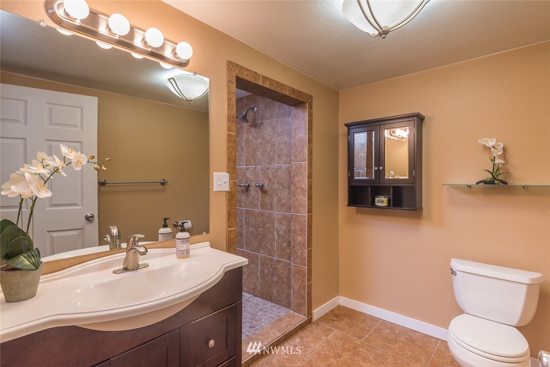 108 Bender Road Lynden, WA 98264 - Photo 7 of 22 Gallery Image 7