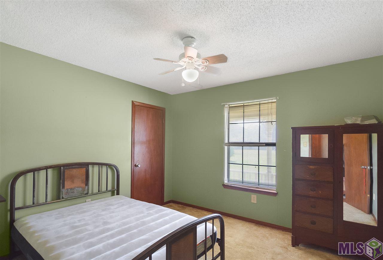 2204 Megan Road Jackson, LA 70748 - Photo 13 of 15 Guest Bedroom