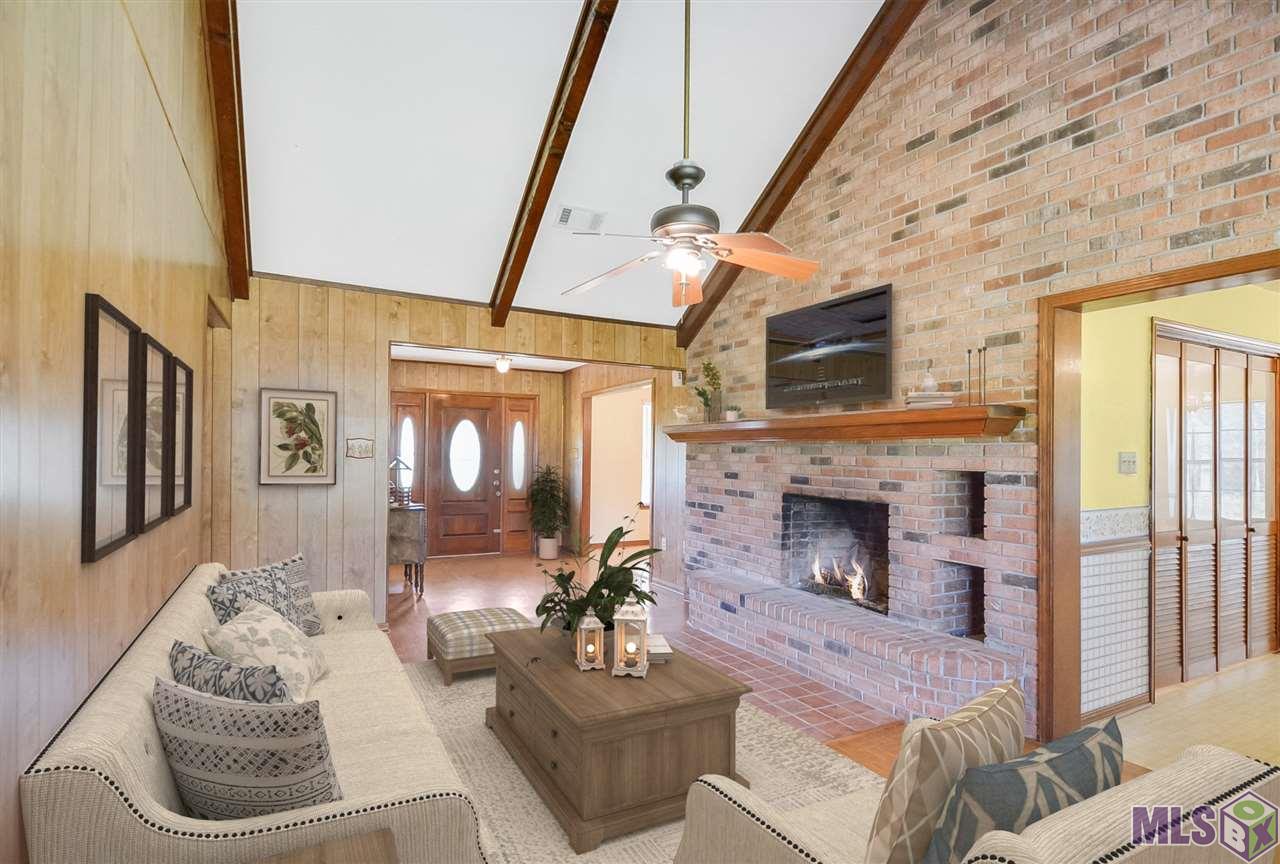 2204 Megan Road Jackson, LA 70748 - Photo 2 of 15 STAGED Living Room