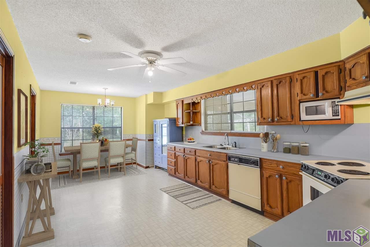 2204 Megan Road Jackson, LA 70748 - Photo 4 of 15 STAGED Kitchen