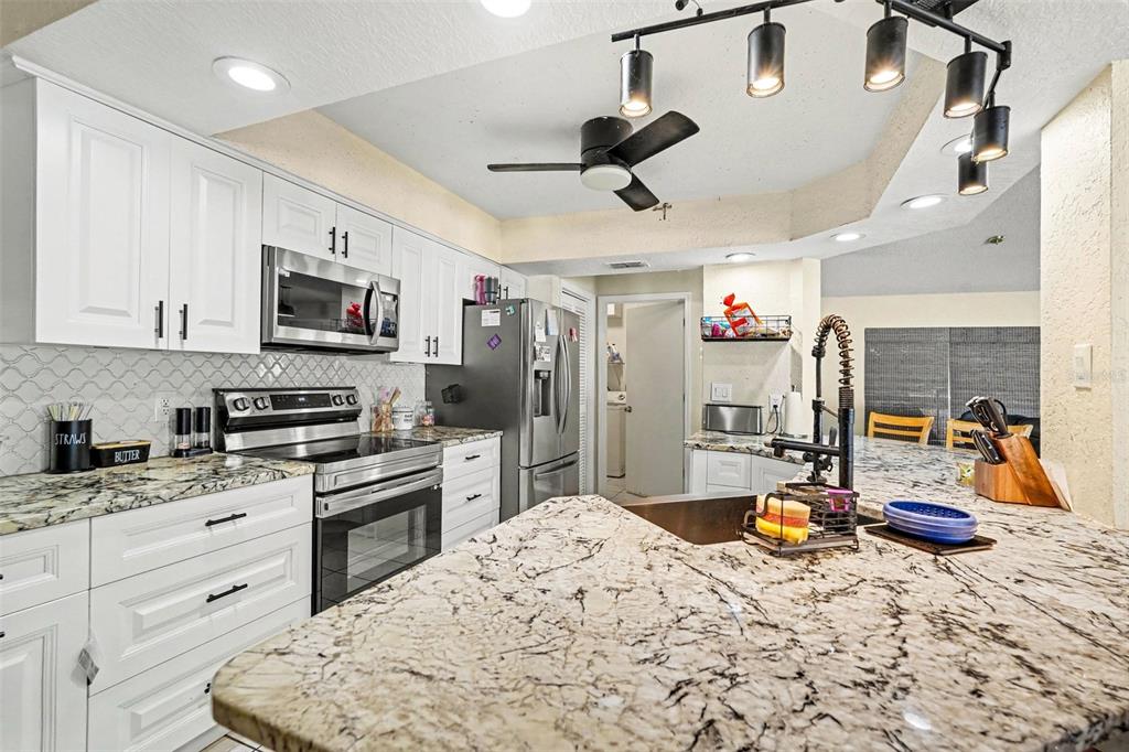 4187 Everett Avenue Spring Hill, FL 34609 - Photo 12 of 31