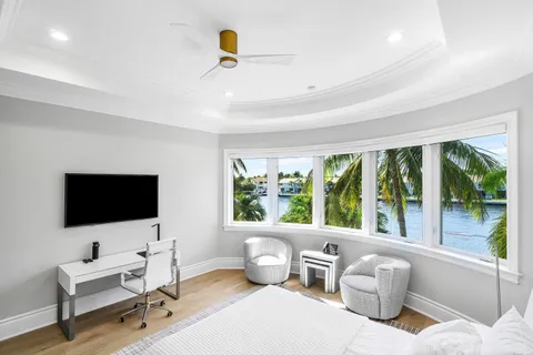 $9,750,000 | 4216 Intracoastal Drive, Highland Beach, FL 33487