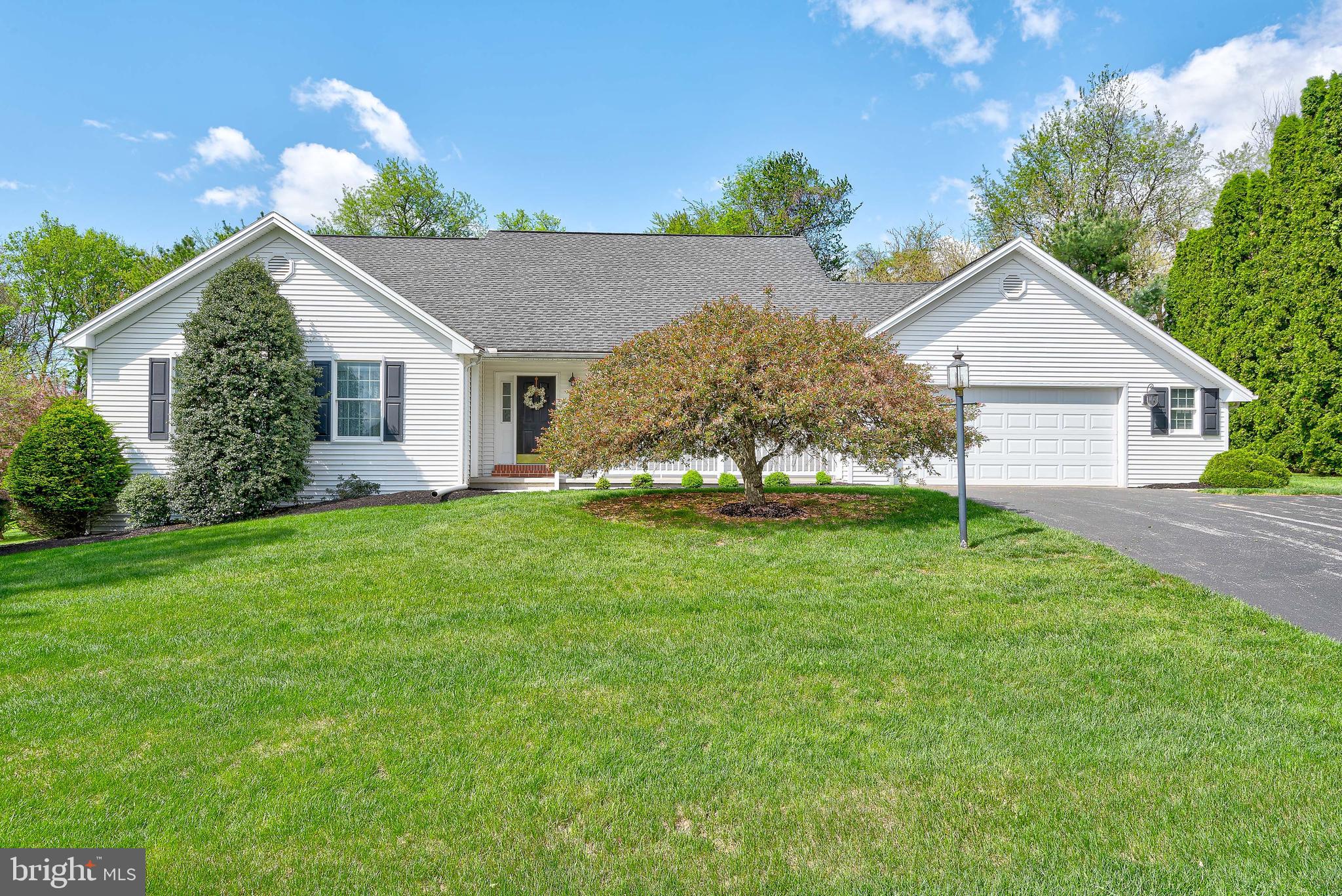 29 Orion Road Boiling Springs, PA 17007 - Photo 1 of 32 Gallery Image 1