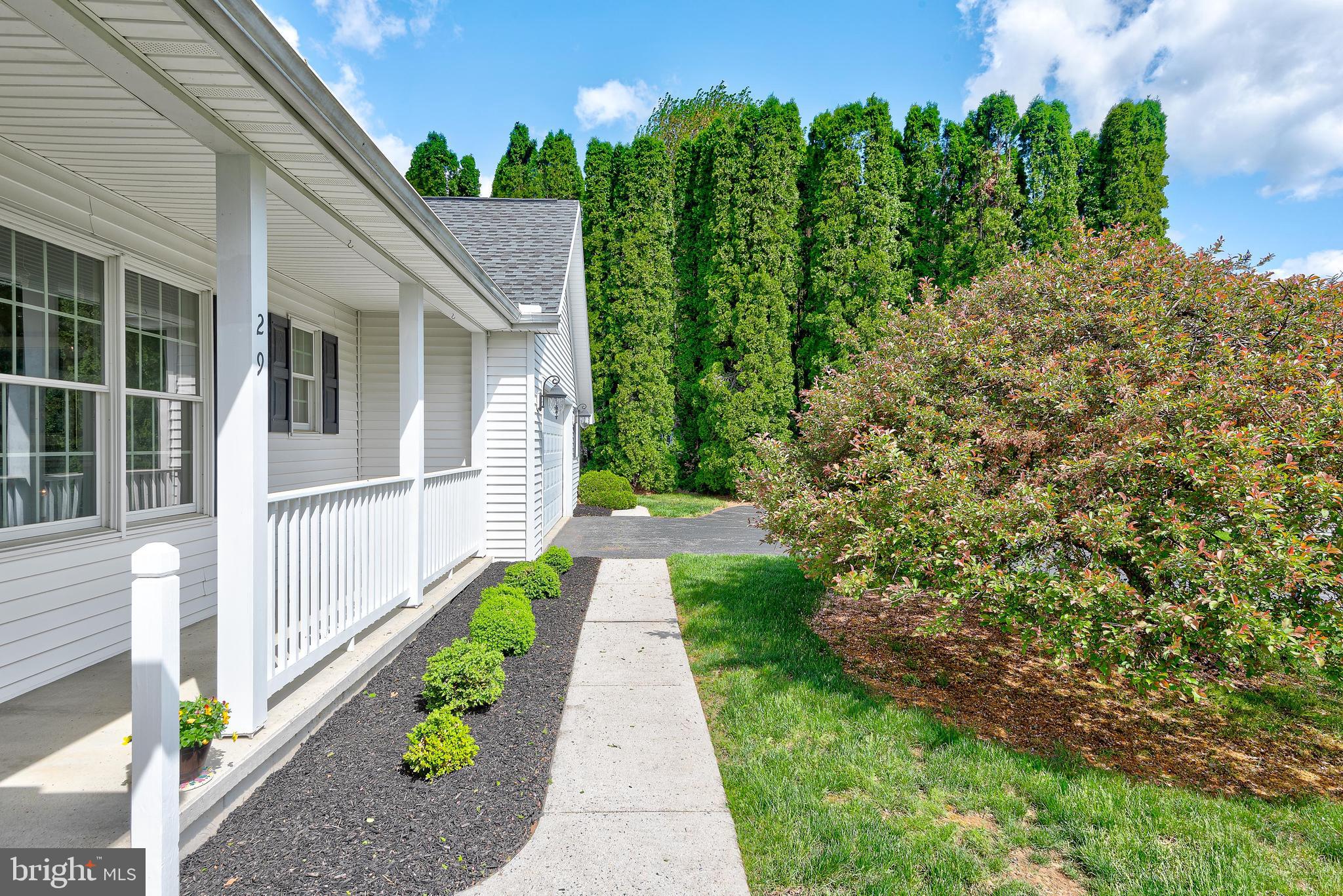 29 Orion Road Boiling Springs, PA 17007 - Photo 4 of 32 Gallery Image 4