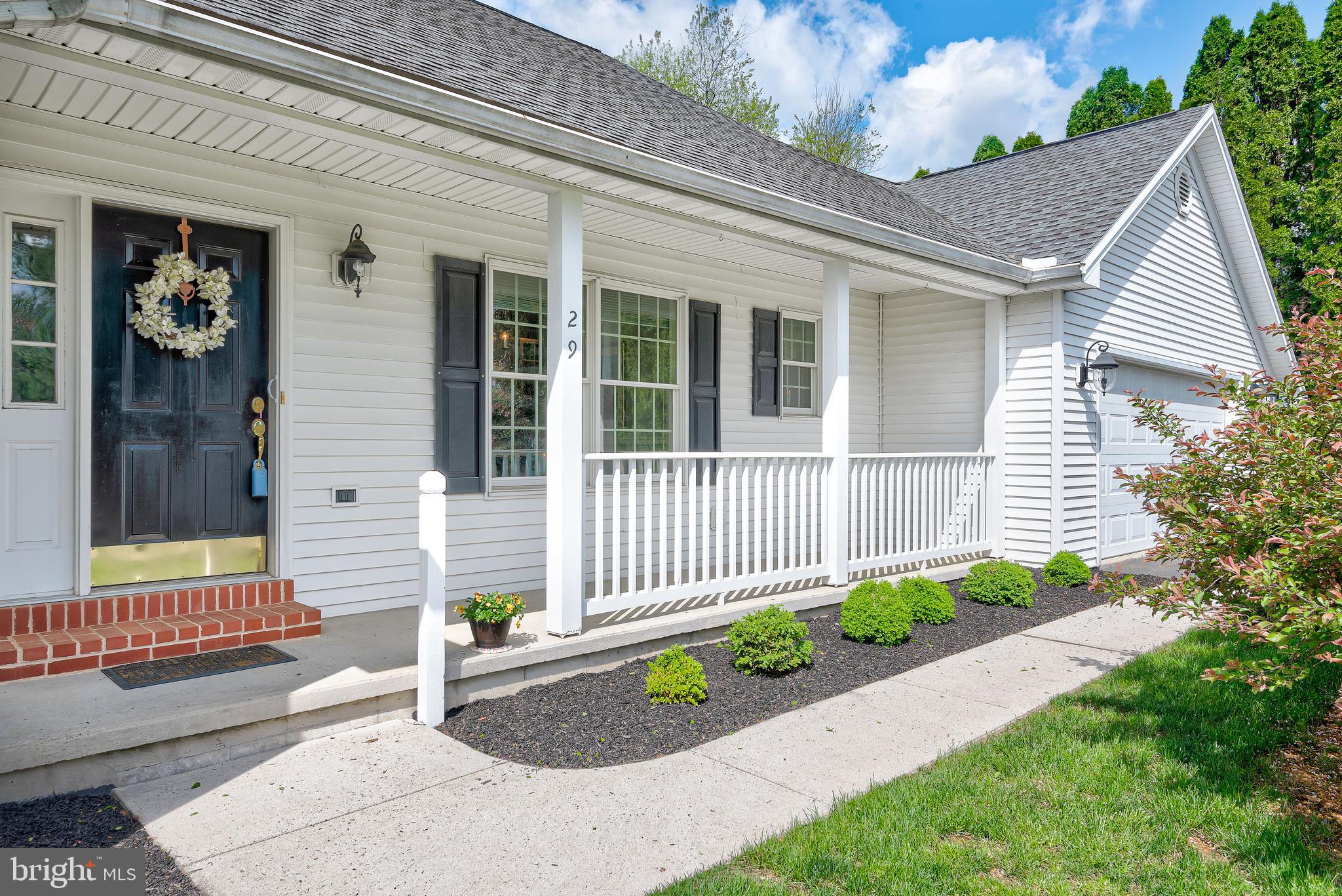 29 Orion Road Boiling Springs, PA 17007 - Photo 5 of 32 Gallery Image 5