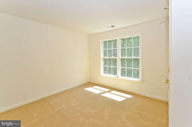 8286 Church Ln Road Ellicott City, MD 21043 - Photo 24 of 30 Bedroom