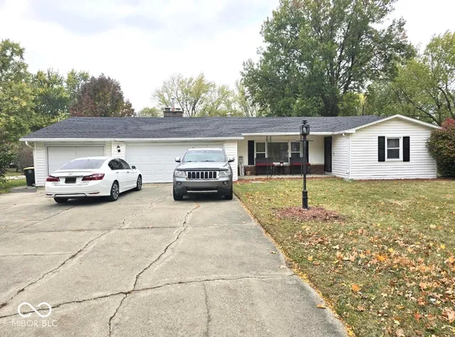 $210,000 | 4111 Sandhurst Drive, Fort Wayne, IN 46815