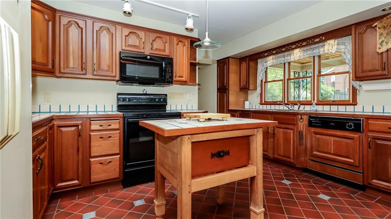 29 Swallow Hill Road Carnegie, PA 15106 - Photo 14 of 25 Custom cabinetry, plentiful counter space and 3 large windows!