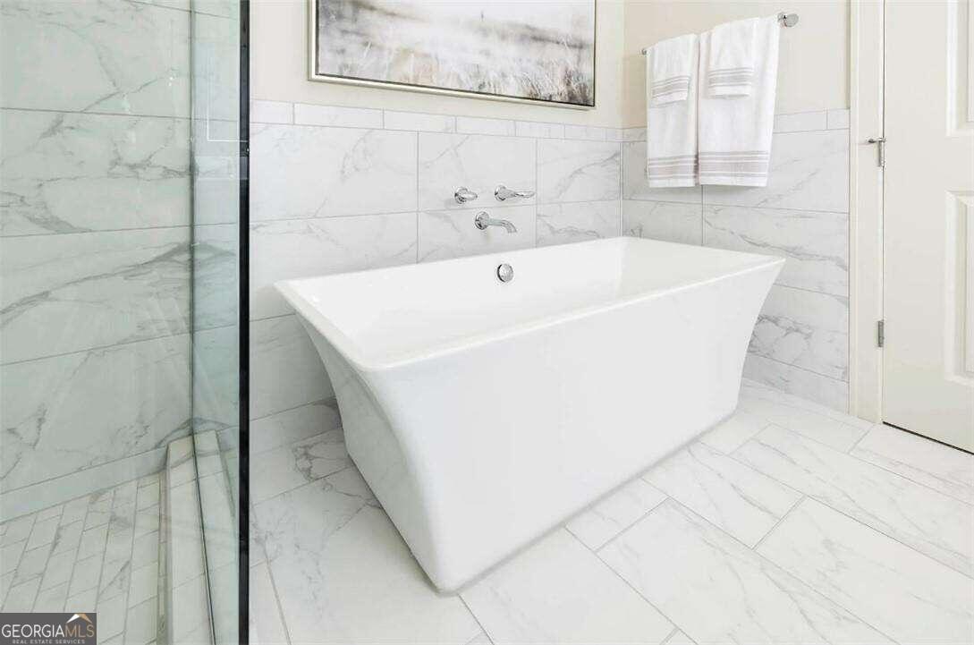 2965 Peachtree Road, Unit 1805 Atlanta, GA 30305 - Photo 10 of 34