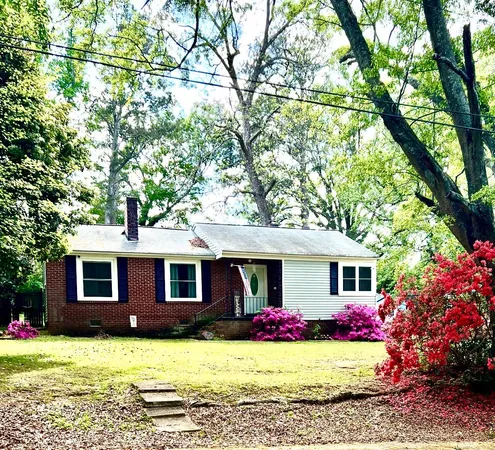 $199,900 | 823 Sunset Drive, Greenwood, SC 29646