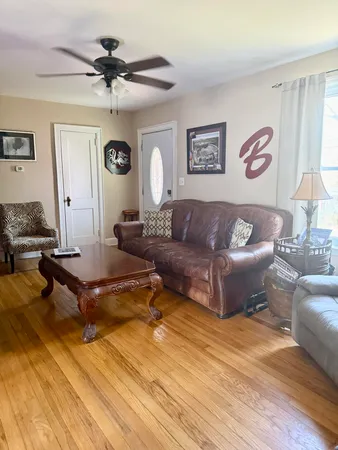 $199,900 | 823 Sunset Drive, Greenwood, SC 29646