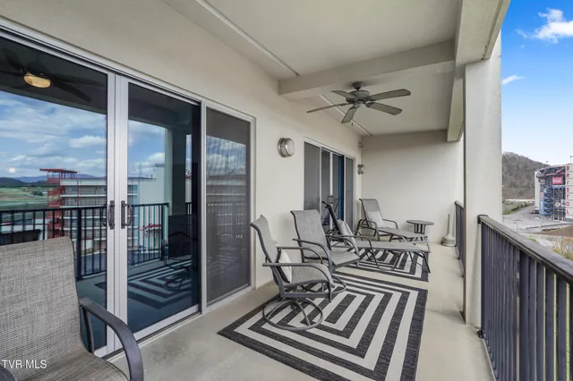 $267,500 | 210 Raceday Center Drive, Unit 1304, Bristol, TN 37620