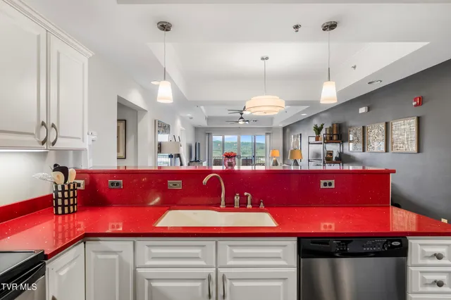 $267,500 | 210 Raceday Center Drive, Unit 1304, Bristol, TN 37620