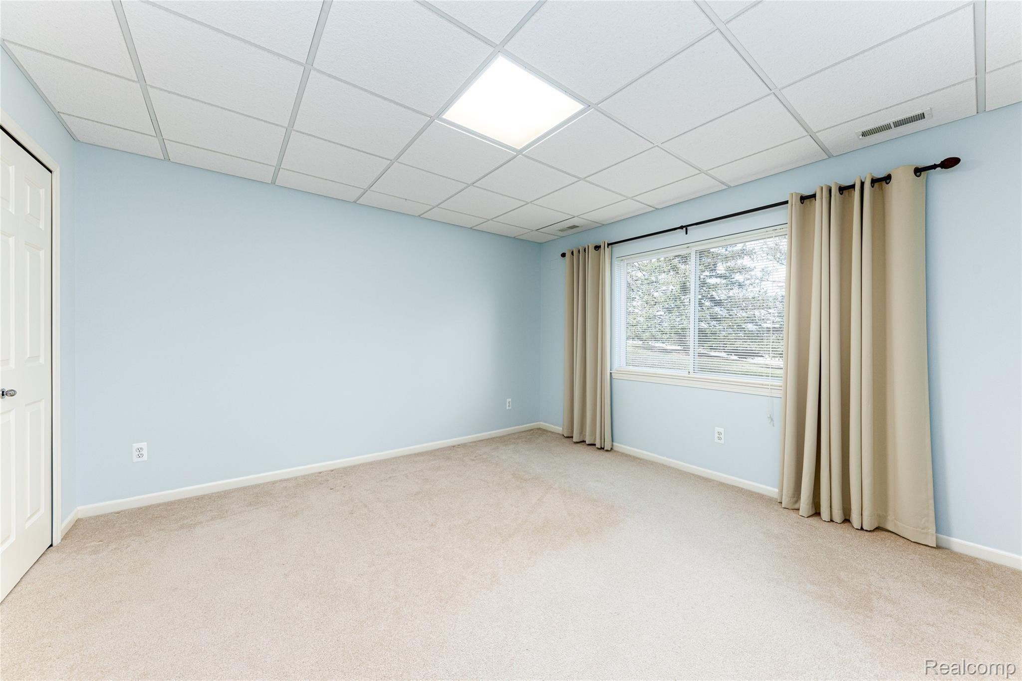 16 Sedum Road, Unit 1 Howell, MI 48843 - Photo 31 of 43 29Bedroom 316 Sedum Rd (41 of 43).jpg