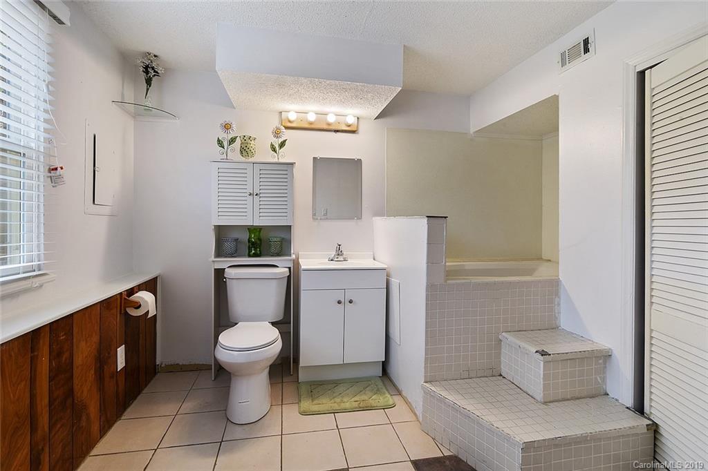 1937 Rice Planters Road Charlotte, NC 28273 - Photo 12 of 14 Gallery Image 12