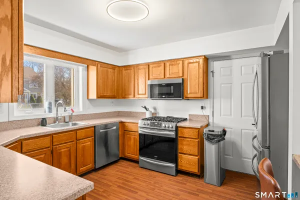 $359,900 | 184 Main Street, Unit D, Manchester, CT 06042