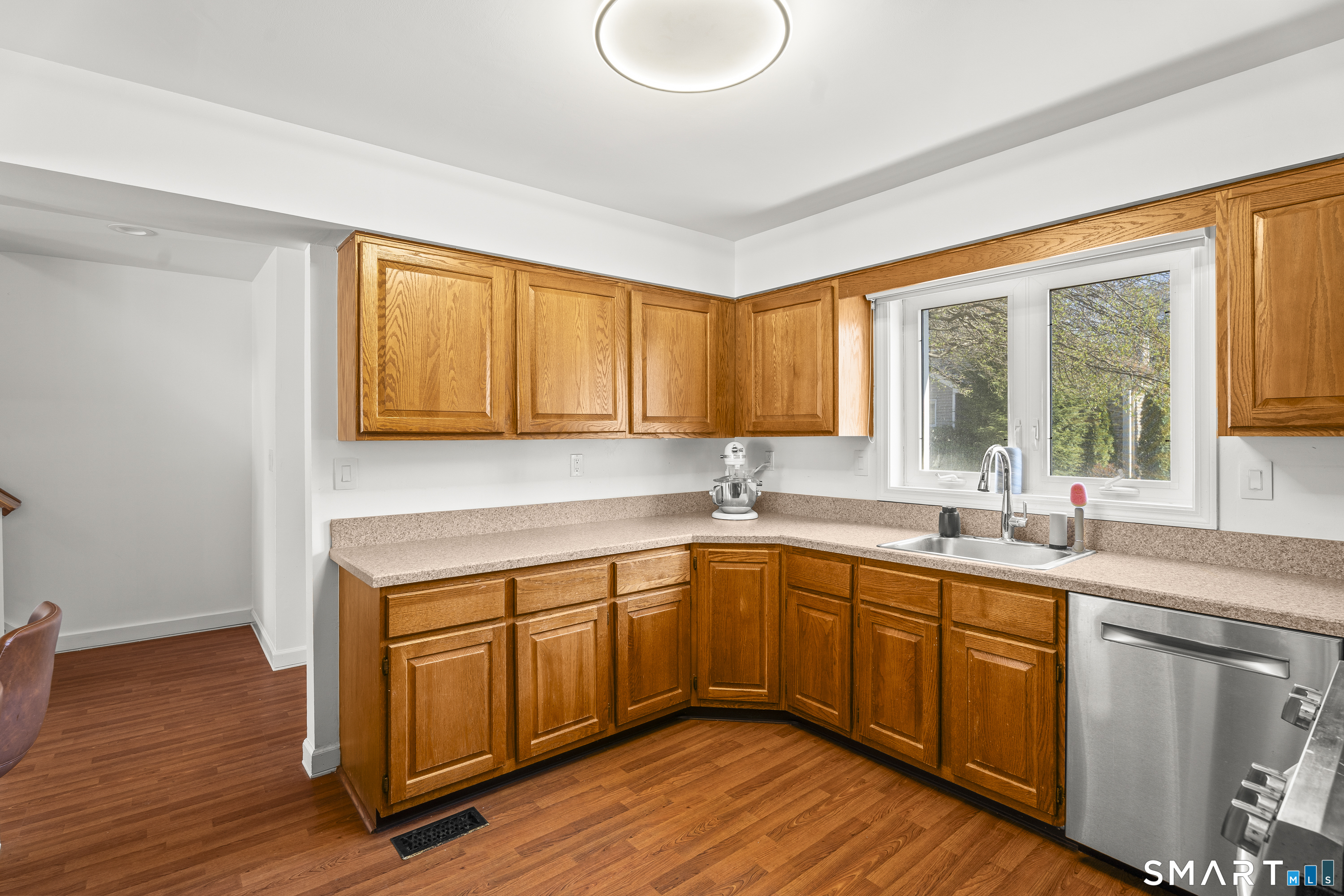 184 Main Street, Unit D Manchester, CT 06042 - Photo 5 of 29