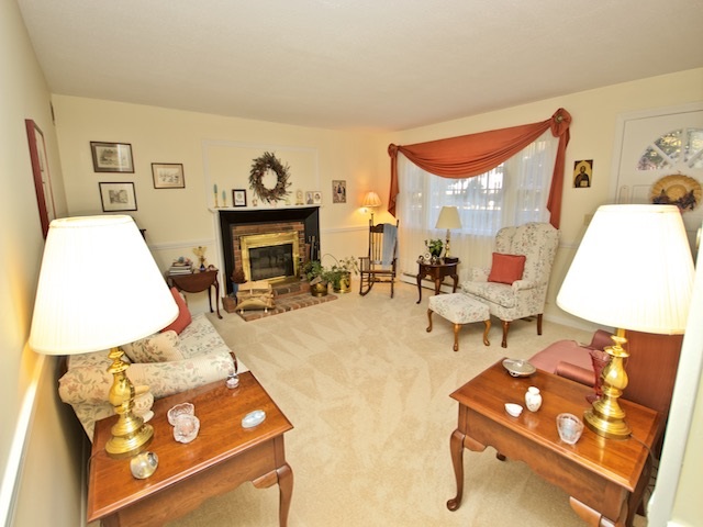 60 Joppa Road Merrimack, NH 03054 - Photo 4 of 21