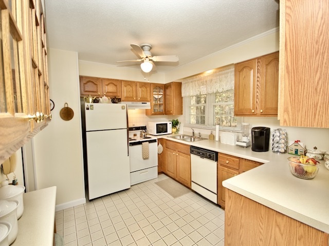 60 Joppa Road Merrimack, NH 03054 - Photo 7 of 21