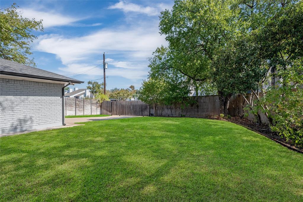 11335 McCree Road Dallas, TX 75238 - Photo 31 of 33 Gallery Image 31