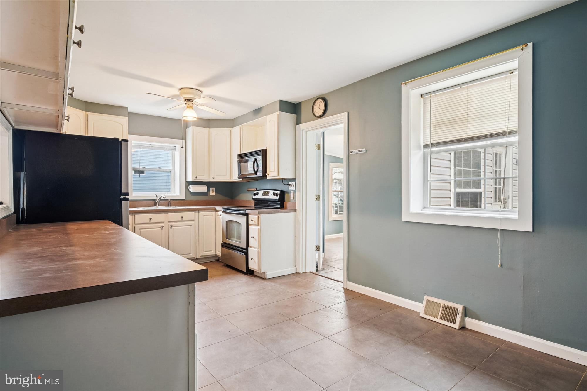 1207 Hampton Road Annapolis, MD 21409 - Photo 28 of 75