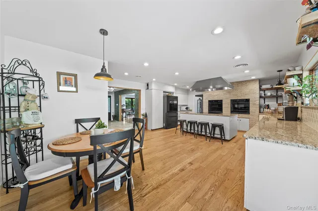 $2,799,000 | 55 Rolling Hill Lane, Old Westbury, NY 11568